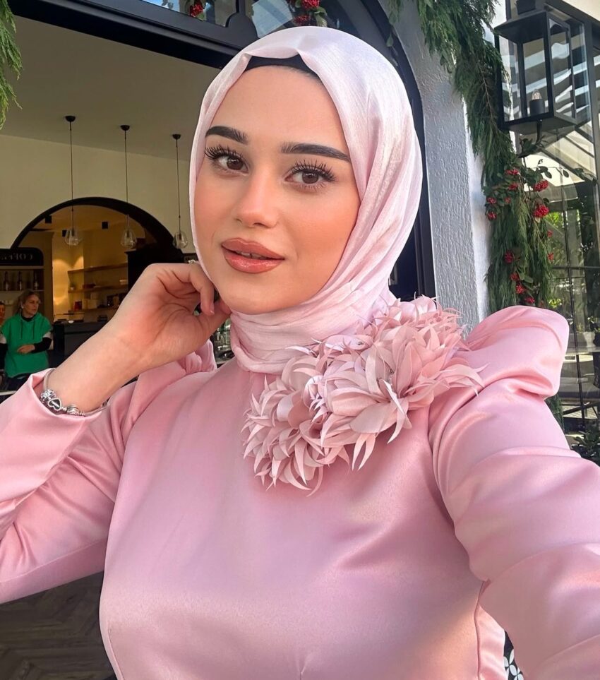 Cilveli Güzeliniz Kondomsuz Sevişen Sınırsız Konak Travesti Yeliz
