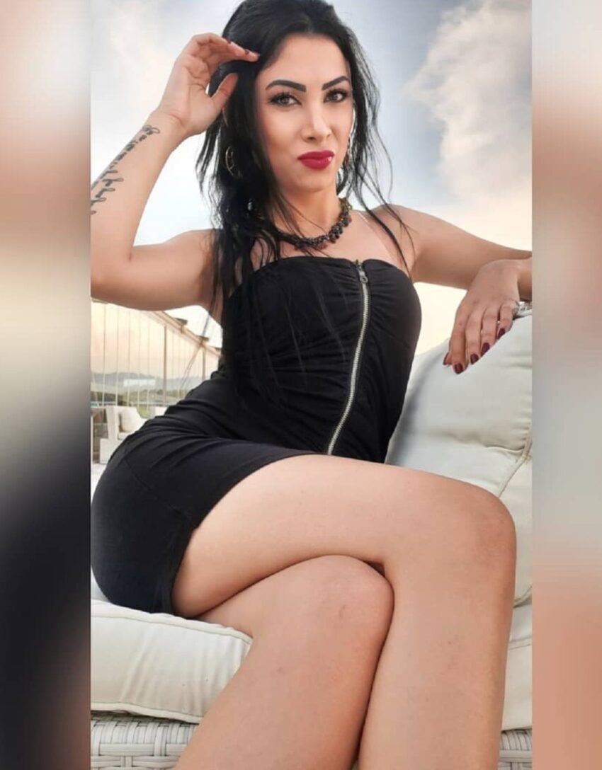 Seks İşinde Pek Başarılı Olan Karşıyaka Travesti Buğlem