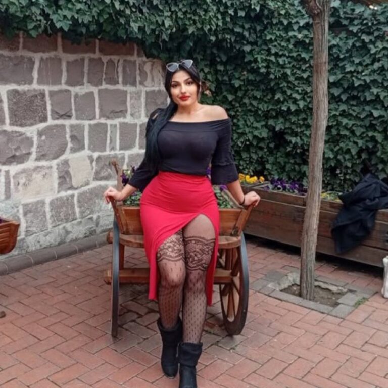 Erkekleri Mutlu Etmesini Bilen Bornova Travesti Çıtır Travesti Asuman